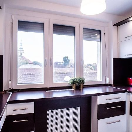 Peaceful, Cozy And New Apartment With Balcony Budapest Exterior foto